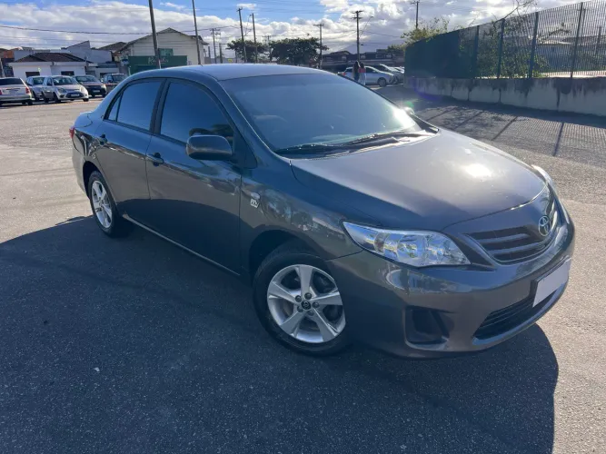Toyota Corolla GLI 1.8 Flex 16V Aut. 2013