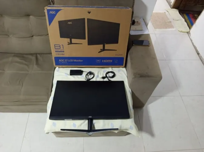 Monitor AOC 27 