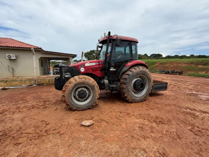 TRATOR CASE FORMALL 100 CV