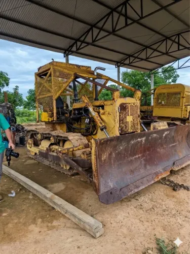 Vendo Trator Esteira D6-B ano 1980 Revisado, está no Mato Grosso 