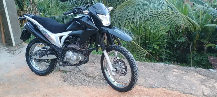 Moto pra vender rápido 13 mil