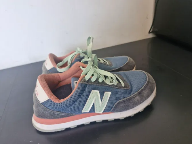 Tênis New balance 36