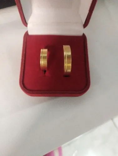 Par de Alianças 18k.