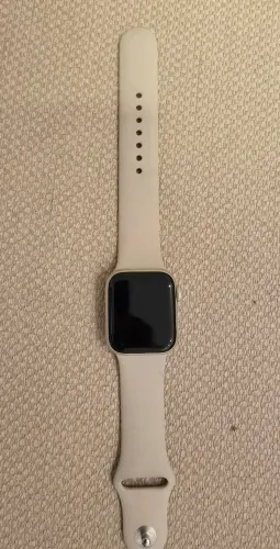 Apple Watch SE 2ª geração 40 mm original - bateria 95% - comprado em 2023 - pouco uso.