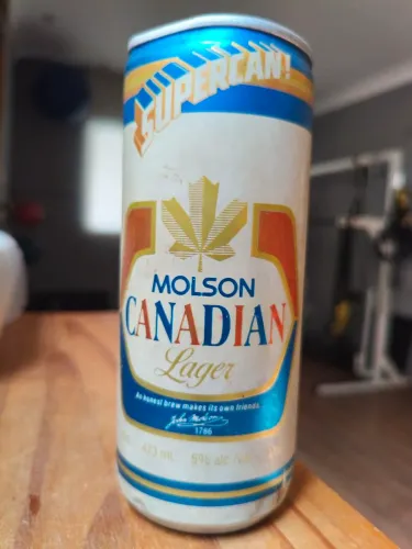 Lata de cerveja