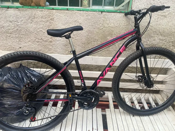 Bicicleta aro 29 VENDA URGENTE ACEITO NEGOCIAÇÃO 