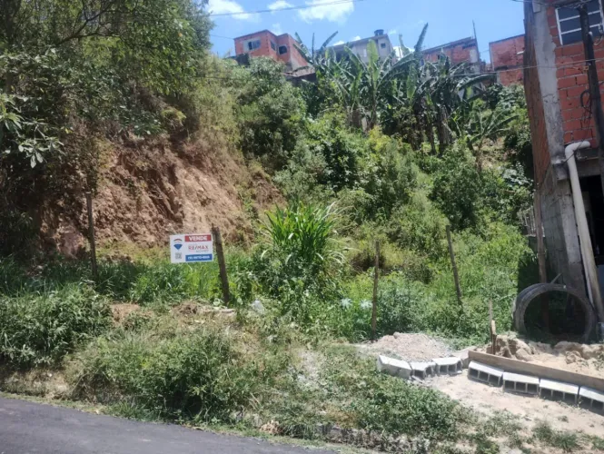 Terreno residencial para venda em Jardim Alegria, 300m²