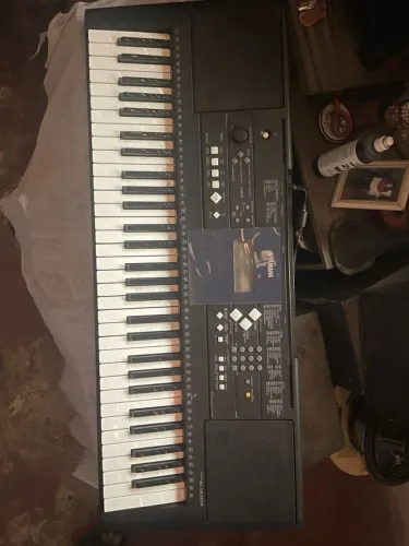 Yamaha PSR-E333