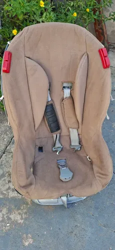 Cadeirinha de criança de carro
