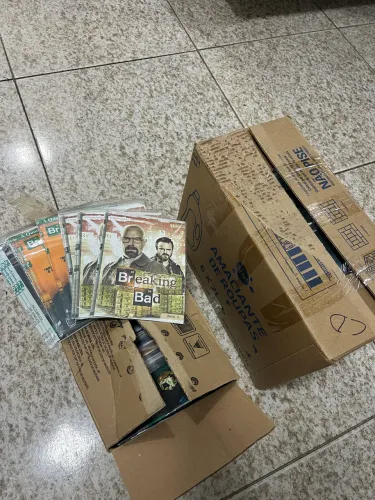 DVD , séries e filmes e músicas 