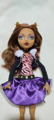 (Reservada para Rafinha)Boneca Clawdeen Wolf Frightfully Tall 43 cm Monster High
