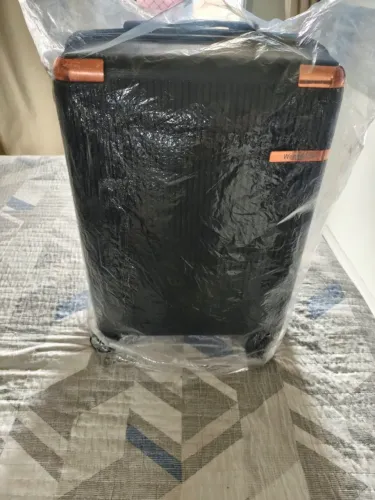Mala Média -18kg, com Zíper Duplo, Extensível, Rodas Giratórias 360°, Removível