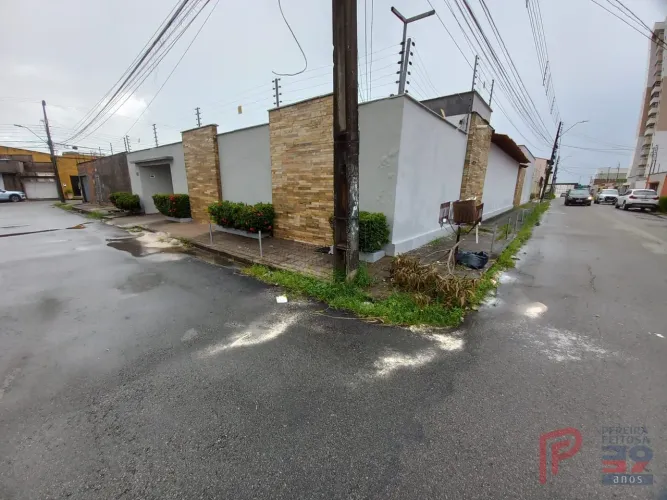 Belissima casa de esquina para locação no Parque Shalon