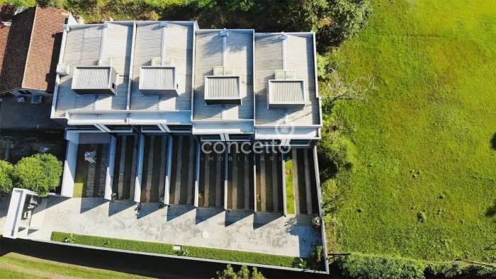 Sobrados com 2 Suítes e 2 Vagas na Velha!