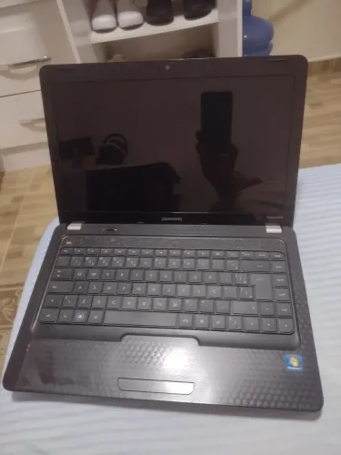 Notebook compaq ( COM DEFEITO LIGA MAIS NAO DA IMAGEM )