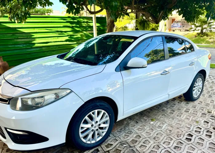 Renault Fluence Sed. Dynamique 2.0 16V Flex Aut. 2015