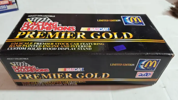 Carro Nascar 1/24 antigo McDonald's Gold