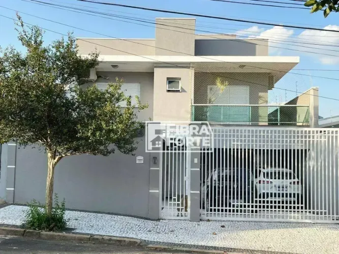 Casa para venda no Jd Nossa Sra Auxiliadora próximo a Lagoa do Taquaral com 3 suítes.