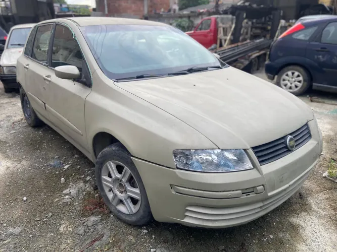 Vendo peças de Fiat Stilo 1.8 manual 2003
