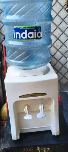 Bebedouro de Água
