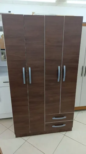 Roupeiro novo montado