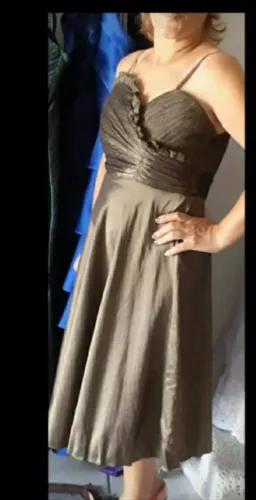 Lindo vestido ?veste 40 42 Retirar no bairro Torre-João