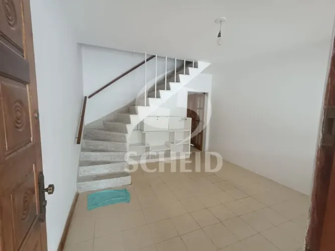 3 Quartos com 2 vagas de garagem em Veleiros.