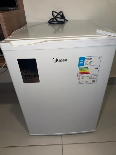 Frigobar midea
