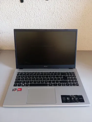 Vendo Notebook Aspire 3 A315-24P