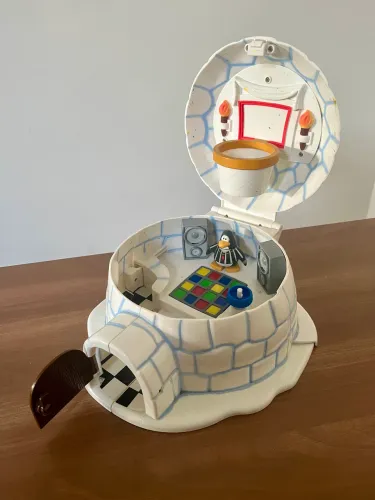 Iglu Club Penguin