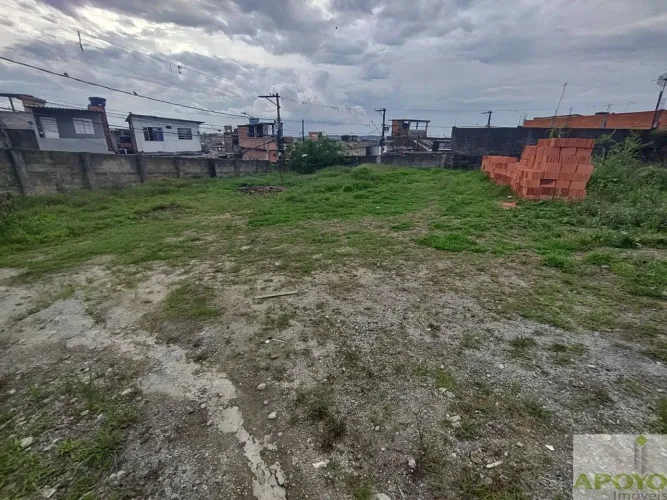 Lindo terreno Plano Parque Fernanda com 918m² excelente para construtores