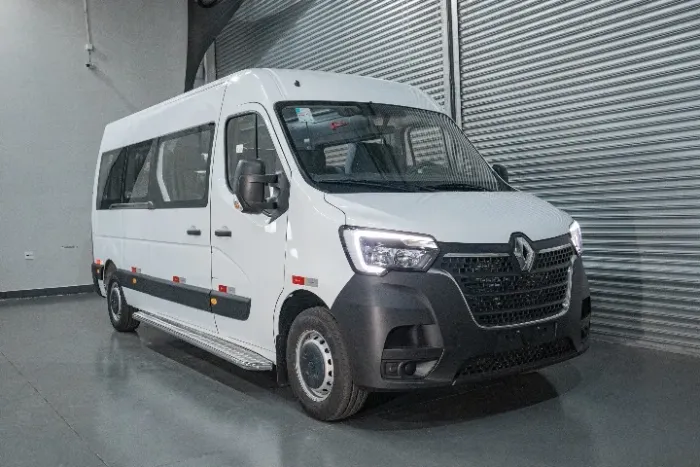 Renault Master 2.3 DCI Executive Longo 16L Dies 2027