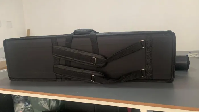 Roland RD 64 com bag semirigida