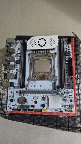Xeon 2697v3 + X99 D4