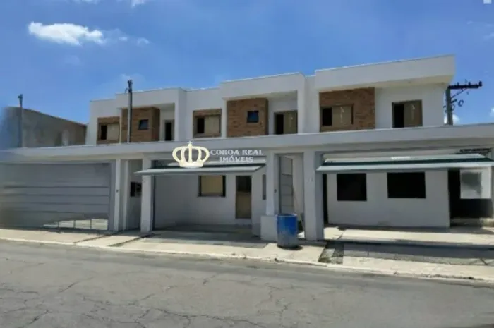 SOBRADOS NOVOS NA VILA RÉ COM 2 SUITES E 2 VAGAS!