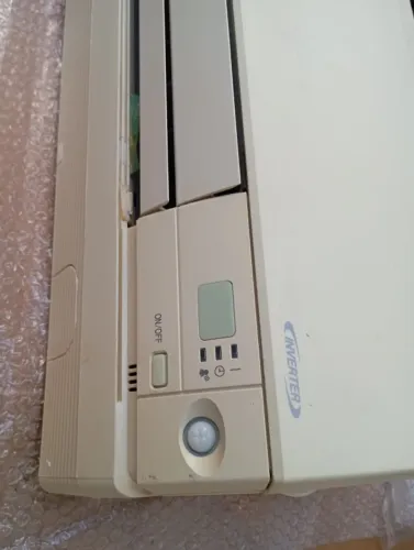 evaporadora Daikin multi split 9000btu FTXS25KVW