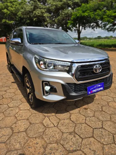 Toyota Hilux CD SRX 4X4 2.8 TDI 16V Diesel Aut. 2016
