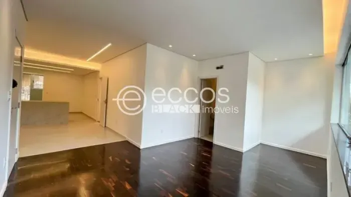 Apartamento à venda, 3 quartos, 2 suítes, 1 vaga, Lourdes - Belo Horizonte/MG