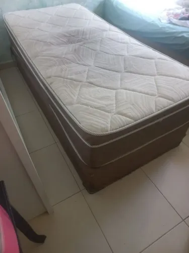Cama Box com colchão Umaflex molas ensacadas