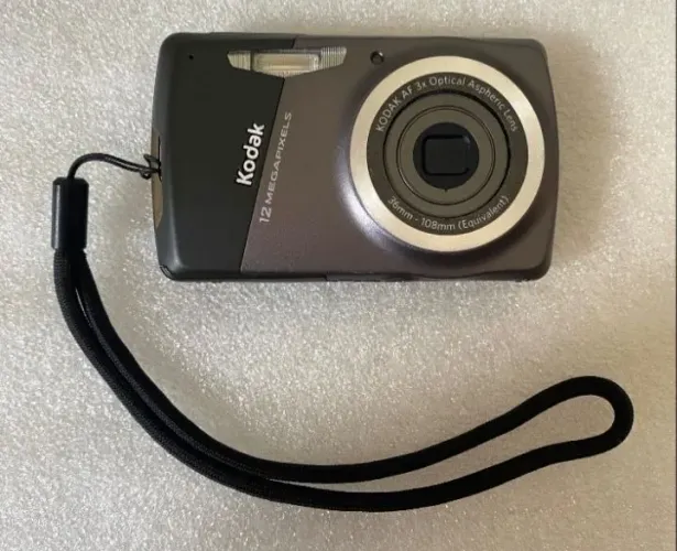 Câmera Kodak Easyshare M530 Digital Maquina Fotográfica M Cinza-escuro