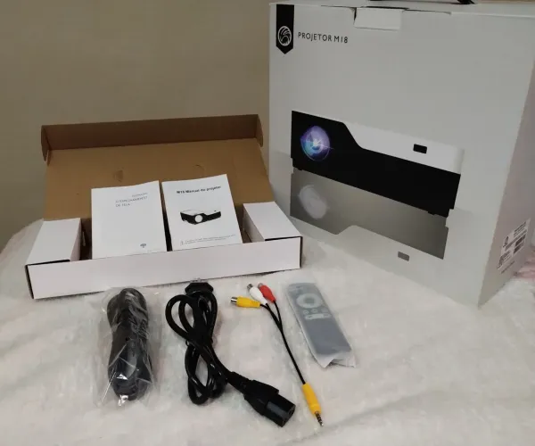 Projetor M18 -W