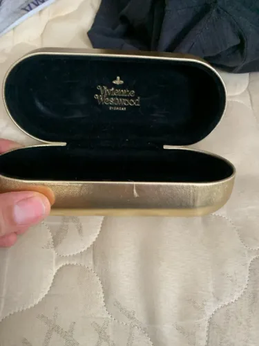 Estojo rígido dourado Vivienne Westwood óculos eyewear