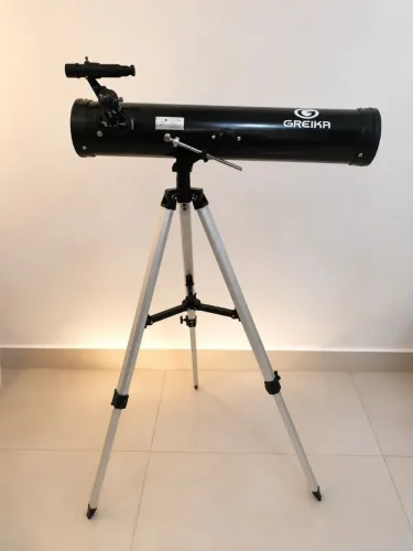 Telescópio 76MM Greika com tripé ajustável e 3 lentes
