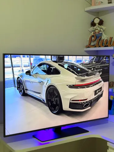 Smart TV Samsung 50" QLED 4K UHD | Tizen | Imagem Premium | Excelente Estado