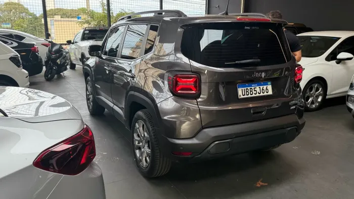 Jeep Renegade Long. T270 1.3 TB 4X2 Flex Aut. 2026