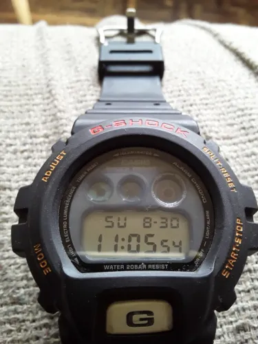 Casio G-Shock DW-6900FS original em perfeito estado