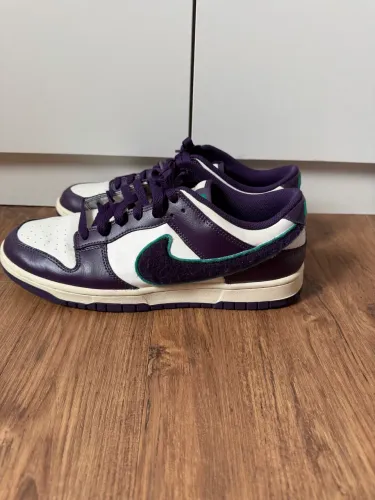 Nike Dunk Low 43 Chenille Swoosh Sail Grand Purple