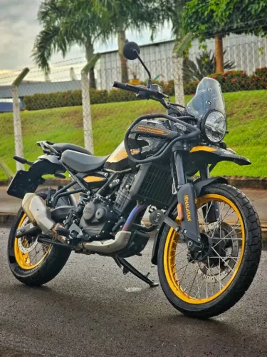 ROYAL ENFIELD HIMALAYAN 450 HANLE BLACK 2026 | APENAS 8.600 KM | GARANTIA DE FÁBRICA