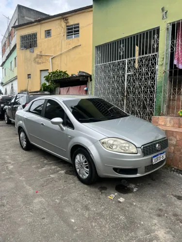Fiat Linea Essence 1.8 Flex 16V 4P 2013