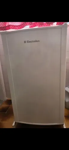 Vendo Frigobar Electrolux Novo!